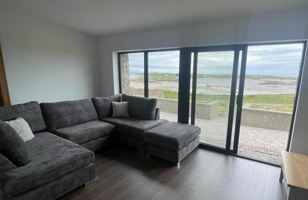 Ostan Gweedore Deluxe Apartments Банбег Экстерьер фото