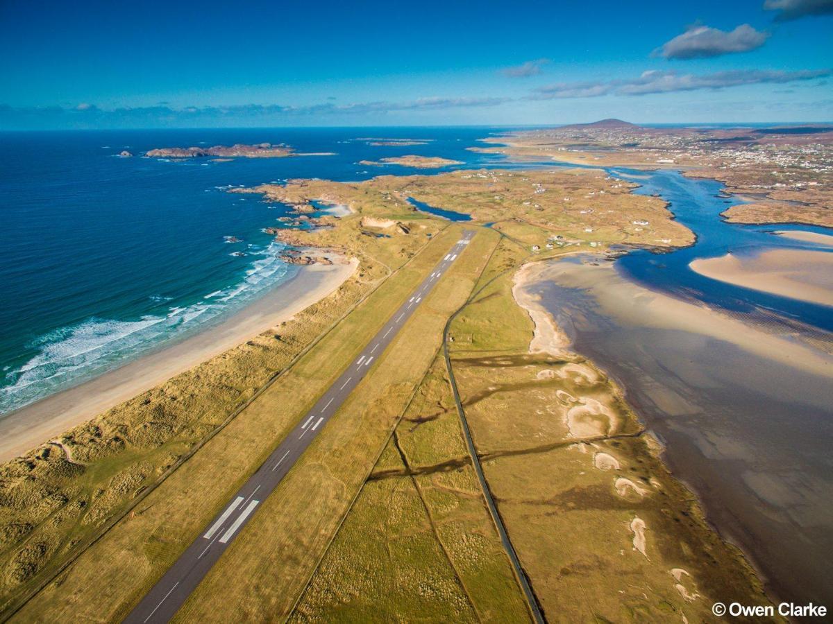 Ostan Gweedore Deluxe Apartments Банбег Экстерьер фото