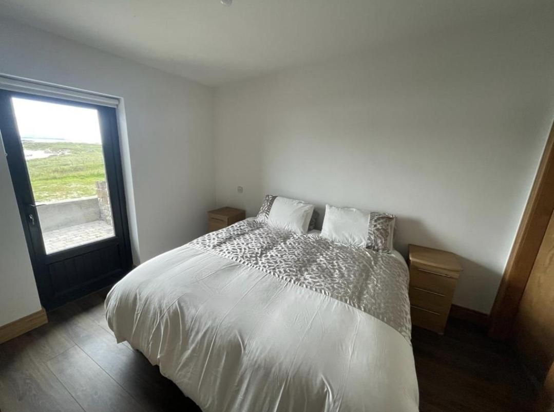 Ostan Gweedore Deluxe Apartments Банбег Экстерьер фото